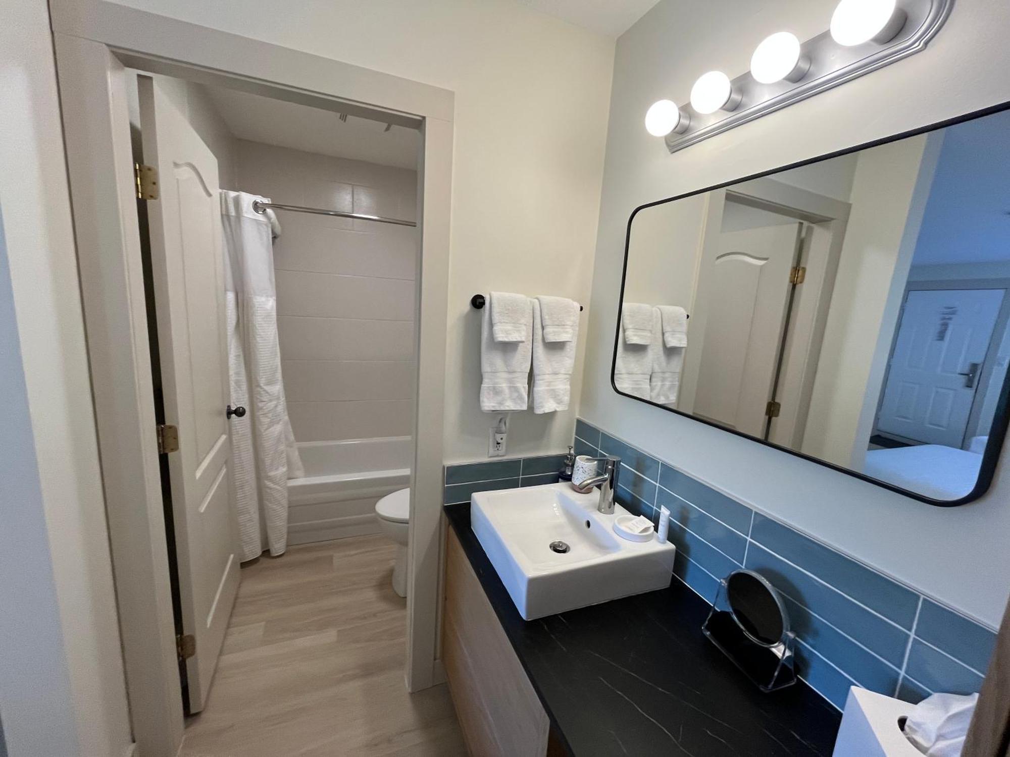 Lakeside Villa & Nordic Spa Penticton Dış mekan fotoğraf